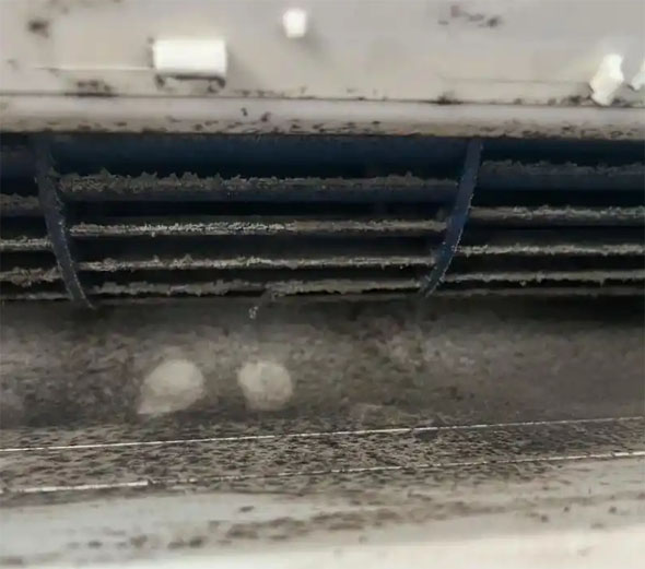 克拉玛依市空调吹的风有股烧焦味是怎么回事